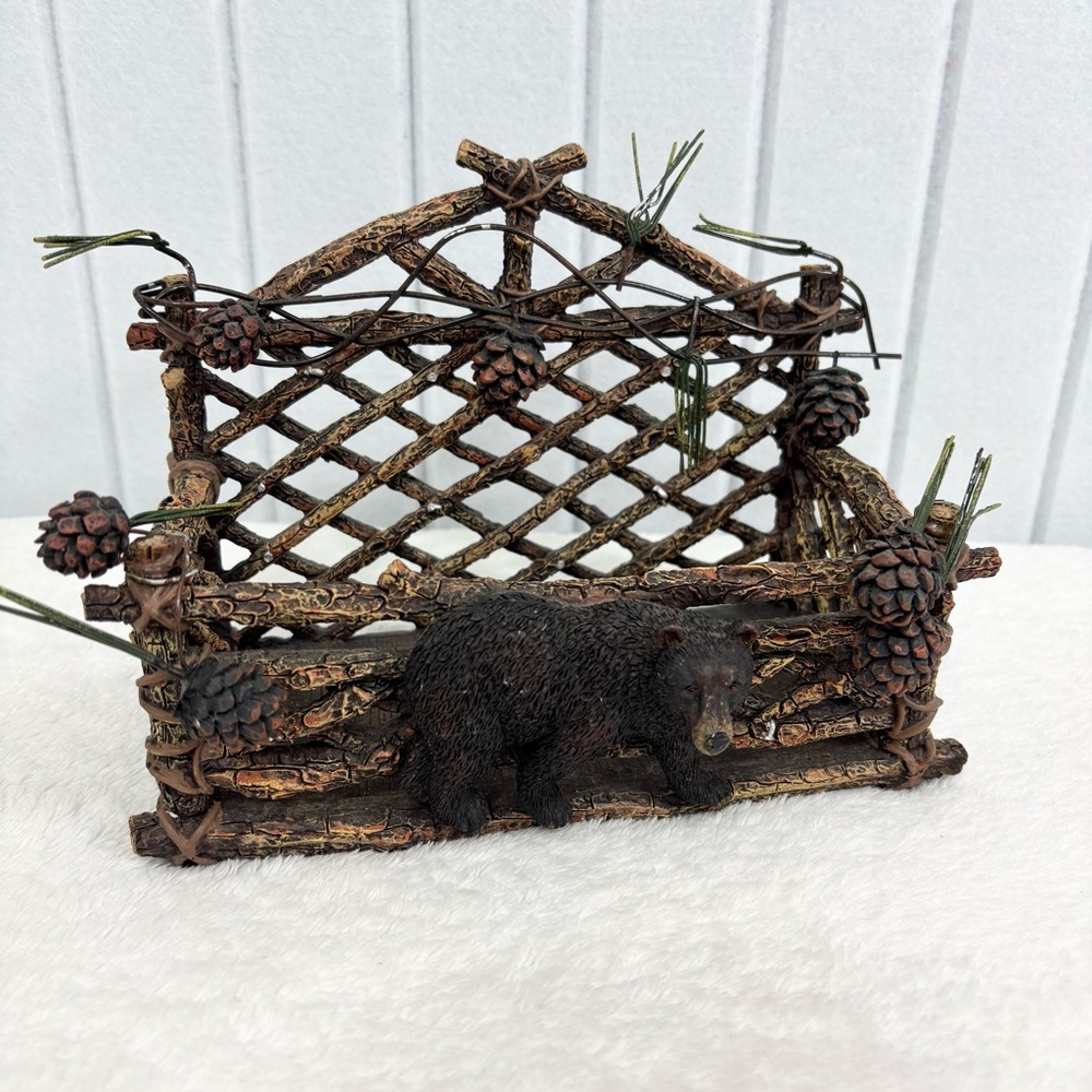 Rustic Black Bear‎ and Pinecone Decorative Metal basket